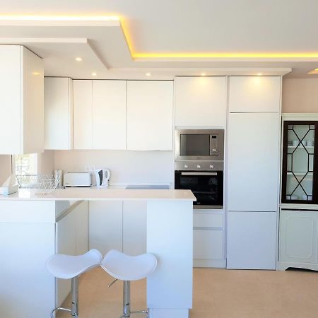 Fantastic Apartment B In Front Of The Sea & Marina Estepona Exteriör bild