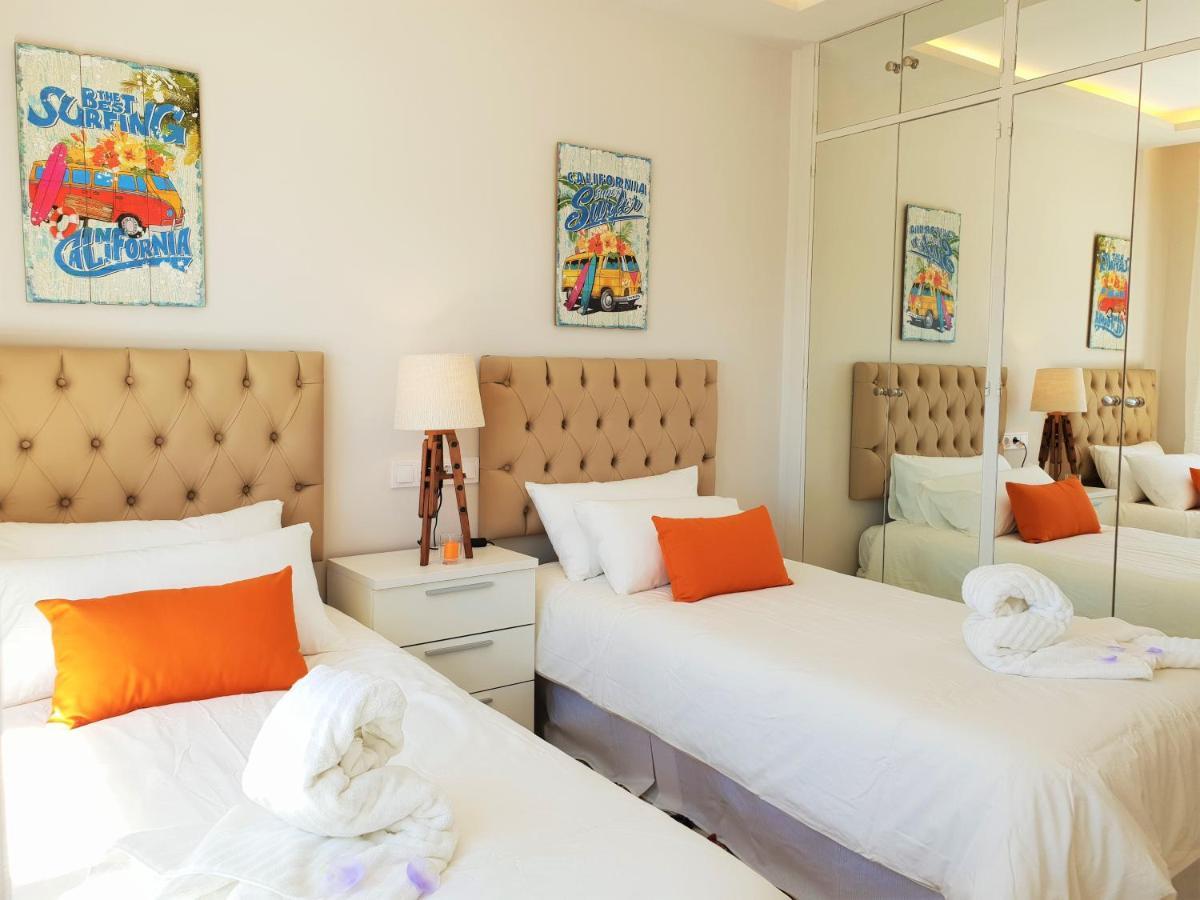 Fantastic Apartment B In Front Of The Sea & Marina Estepona Exteriör bild